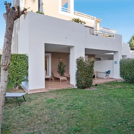 Casa Livia Met Aupingbedden Lägenhet Estepona